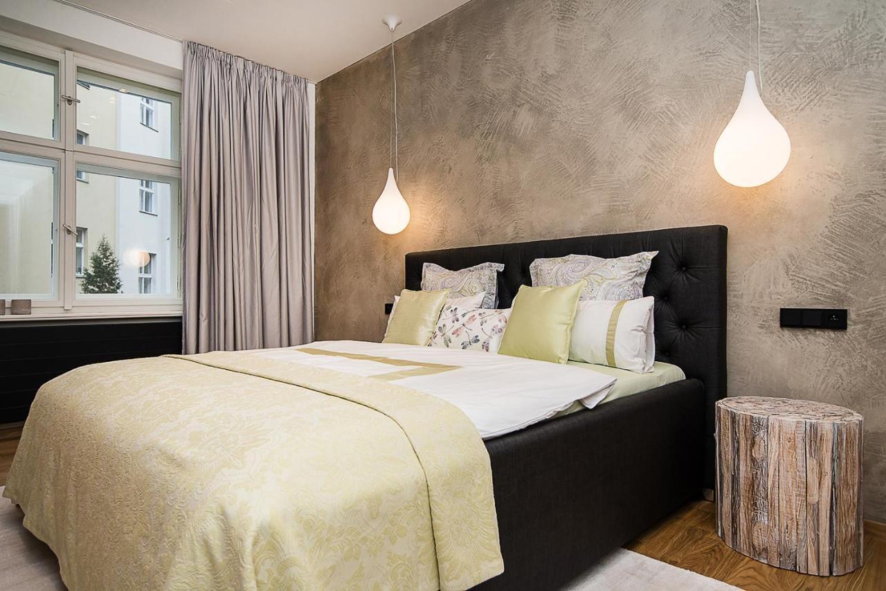 Charming In Famous Area Apartment *